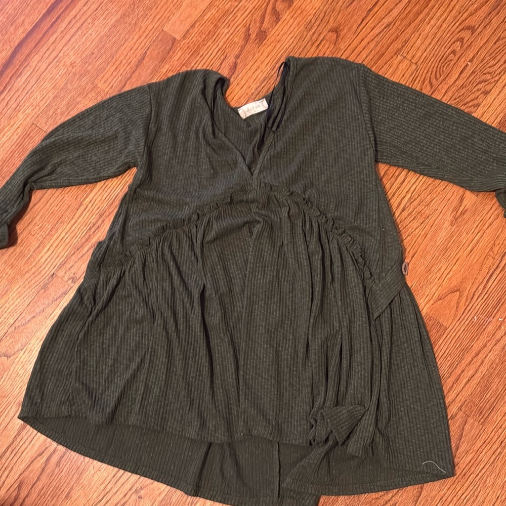 Altar’d State top, olive green, small